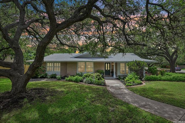 103 TAMWORTH DR, Castle Hills, TX 78213