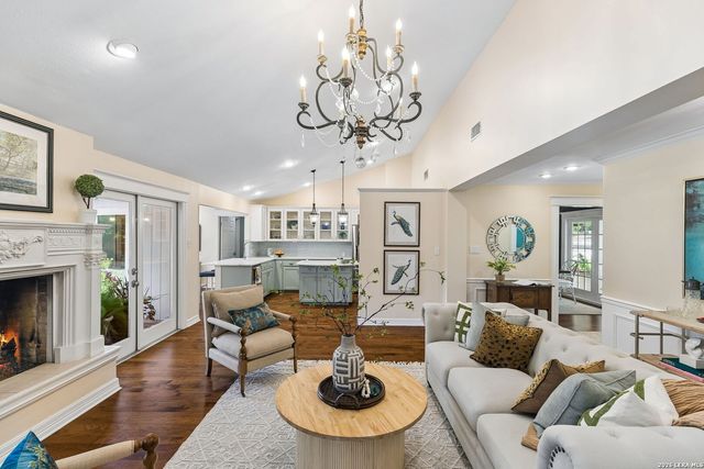 103 TAMWORTH DR, Castle Hills, TX 78213