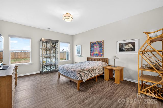 7563 Bridle Court, Sherrills Ford, NC 28673