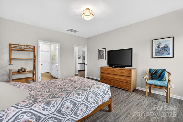 7563 Bridle Court, Sherrills Ford, NC 28673