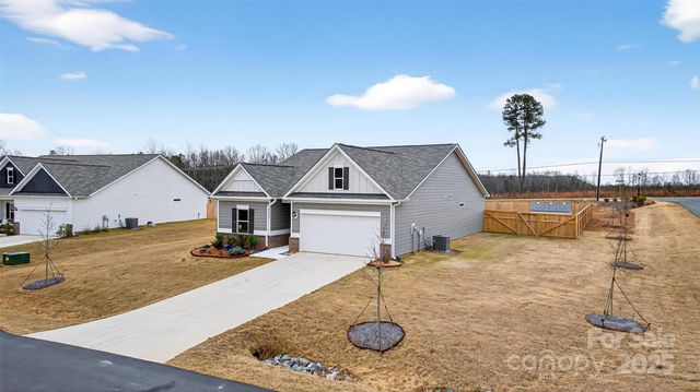 7563 Bridle Court, Sherrills Ford, NC 28673