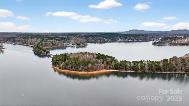 7563 Bridle Court, Sherrills Ford, NC 28673