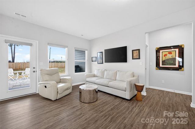 7563 Bridle Court, Sherrills Ford, NC 28673