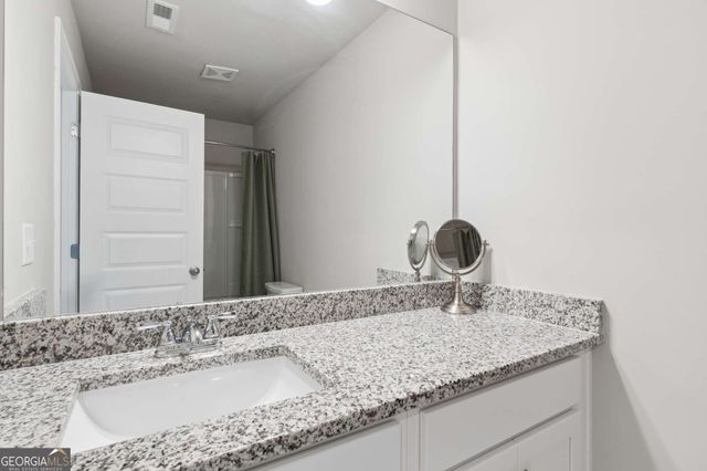 205 Yellowwood Way, Woodstock, GA 30188