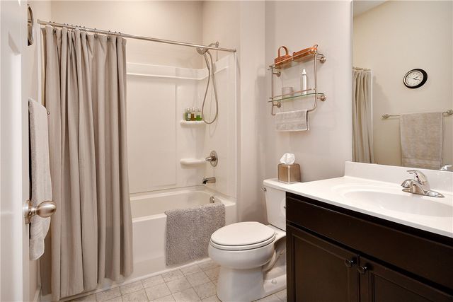 105 Foxbank Circle, Greer, SC 29651