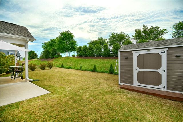 105 Foxbank Circle, Greer, SC 29651