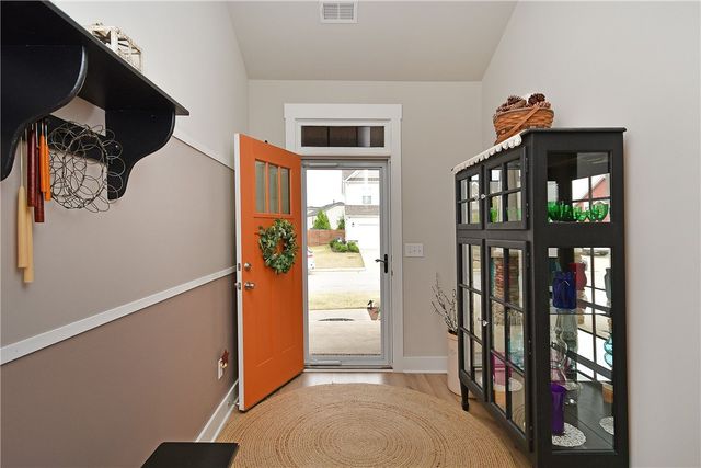 105 Foxbank Circle, Greer, SC 29651