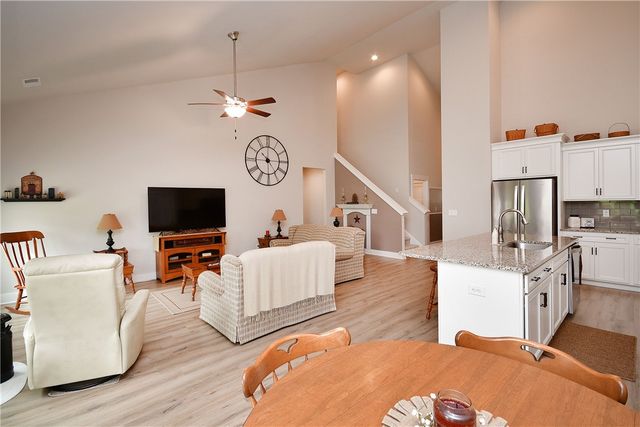 105 Foxbank Circle, Greer, SC 29651