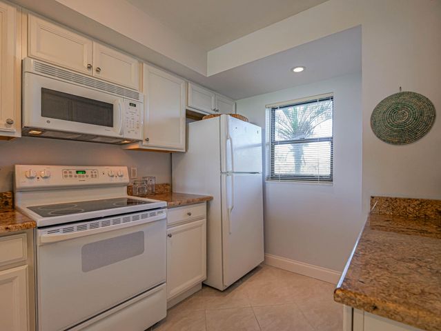 3200 N Highway A1a 104, Hutchinson Island, FL 34949