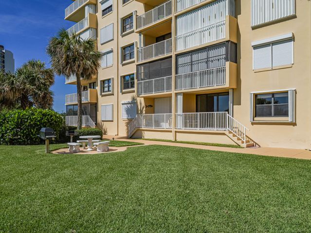 3200 N Highway A1a 104, Hutchinson Island, FL 34949