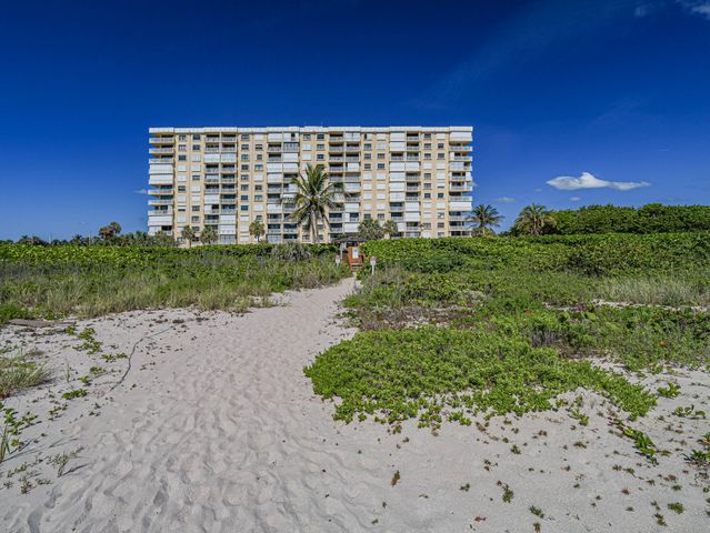 3200 N Highway A1a 104, Hutchinson Island, FL 34949