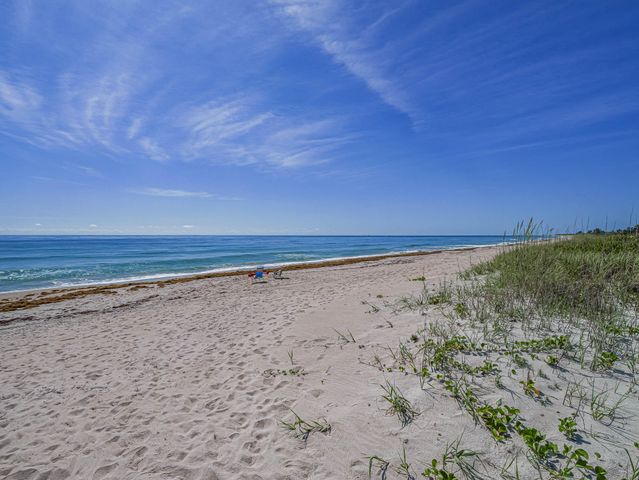 3200 N Highway A1a 104, Hutchinson Island, FL 34949