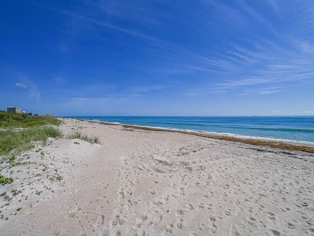 3200 N Highway A1a 104, Hutchinson Island, FL 34949