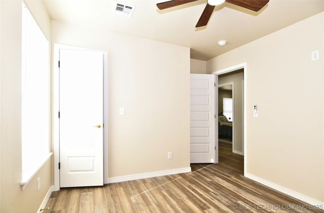 4844 S 34th Avenue W, Tulsa, OK 74107