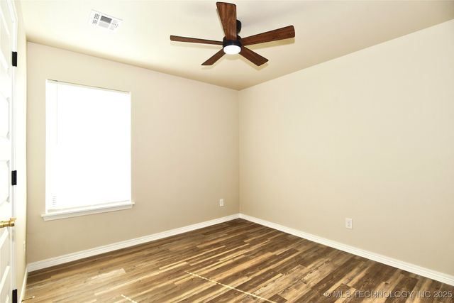 4844 S 34th Avenue W, Tulsa, OK 74107