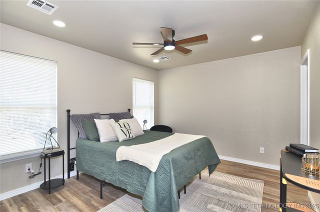 4844 S 34th Avenue W, Tulsa, OK 74107