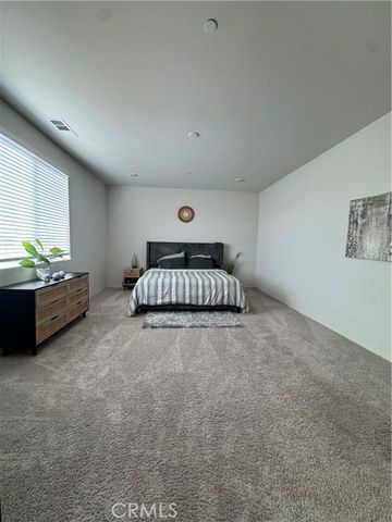 19553 Hanging Rock Road, Lake Elsinore, CA 92532