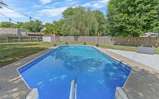 108 Riverwood TRCE, Suffolk, VA 23434