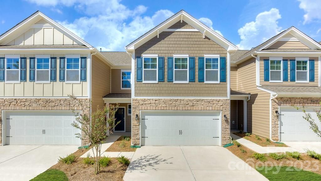 4396 Bronze Boulevard, Sherrills Ford, NC 28673