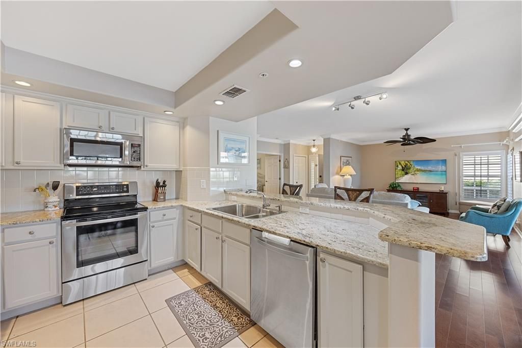 13936 Southampton DR 3901, BONITA SPRINGS, FL 34135 — photo 4
