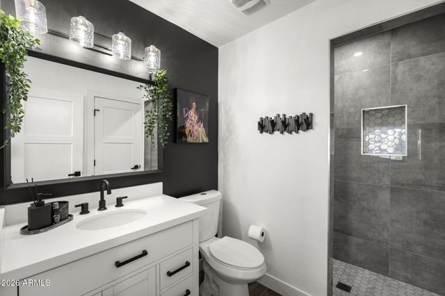 8437 E VIA DE ENCANTO --, Scottsdale, AZ 85258