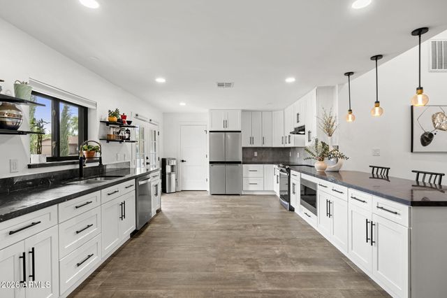8437 E VIA DE ENCANTO --, Scottsdale, AZ 85258