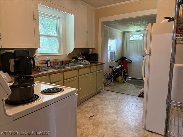 1206 N 6th Street, Fort Smith, AR 72901