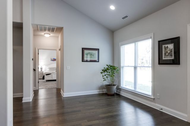 305 McClaran Pl, Murfreesboro, TN 37129