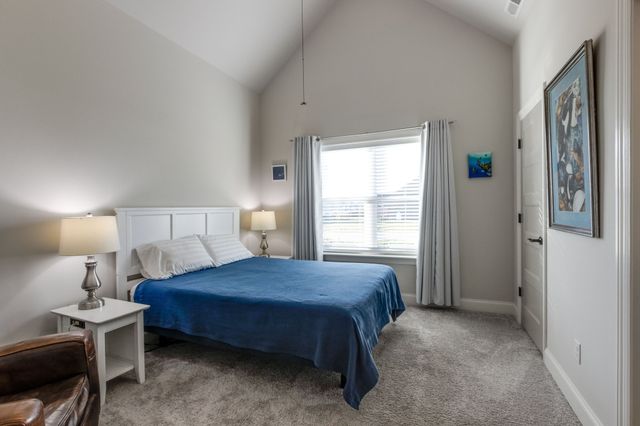 305 McClaran Pl, Murfreesboro, TN 37129