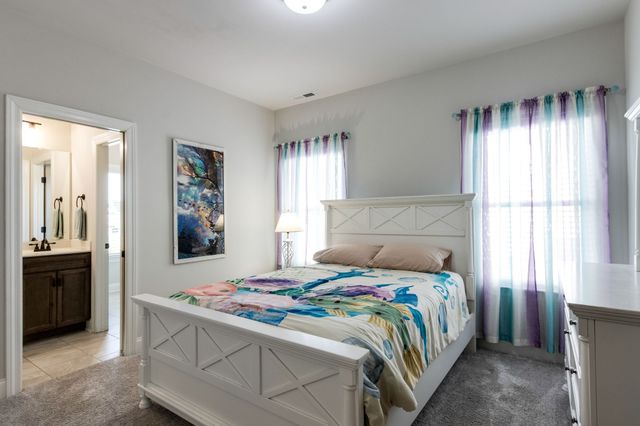 305 McClaran Pl, Murfreesboro, TN 37129