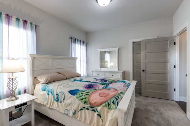 305 McClaran Pl, Murfreesboro, TN 37129