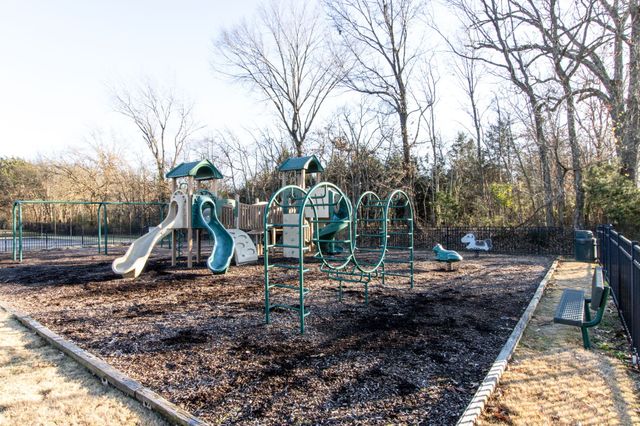 305 McClaran Pl, Murfreesboro, TN 37129