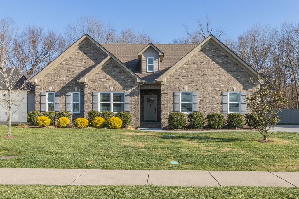 305 McClaran Pl, Murfreesboro, TN 37129