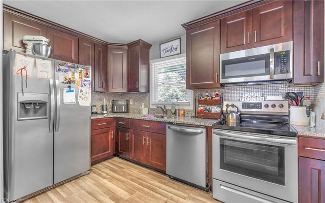 8020 Meadow Creek RD, Norfolk, VA 23518