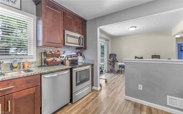 8020 Meadow Creek RD, Norfolk, VA 23518
