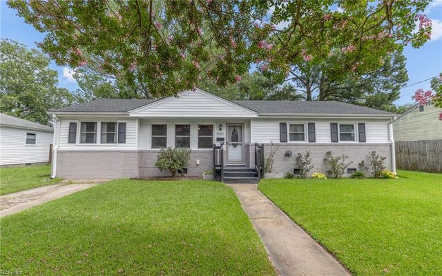 8020 Meadow Creek RD, Norfolk, VA 23518