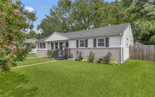 8020 Meadow Creek RD, Norfolk, VA 23518