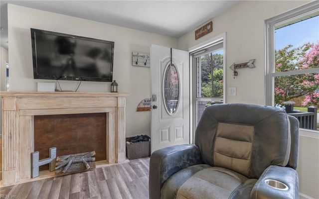 8020 Meadow Creek RD, Norfolk, VA 23518