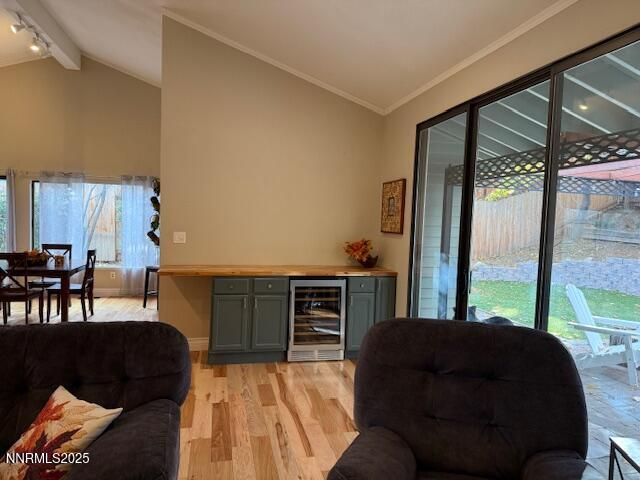 6317 Meadow Creek Drive, Reno, NV 89519