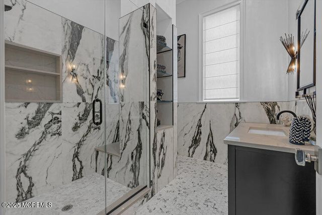 161 Bay Stream Drive, Toms River, NJ 08753