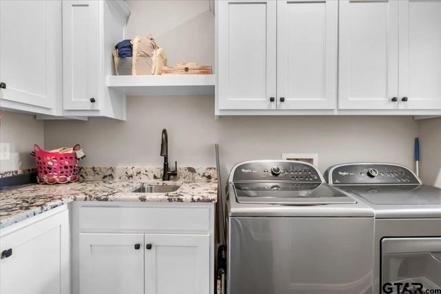 18329 Timber Oaks Dr, Lindale, TX 75771