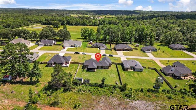 18329 Timber Oaks Dr, Lindale, TX 75771