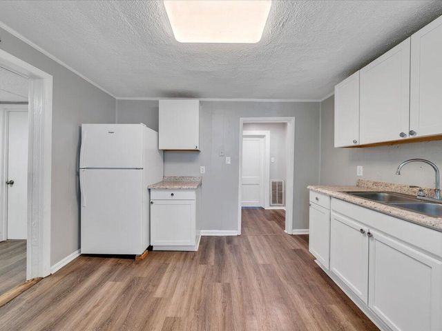 1119 Drewry RD, Martinsville, VA 24112