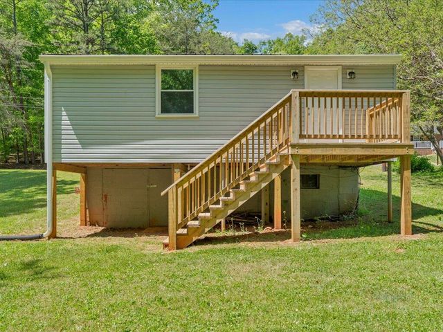 1119 Drewry RD, Martinsville, VA 24112