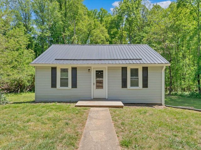 1119 Drewry RD, Martinsville, VA 24112