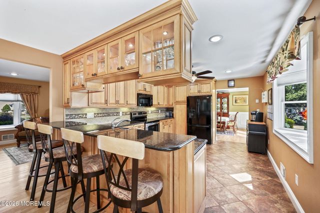 13 Tara Lin Drive, Hazlet, NJ 07730