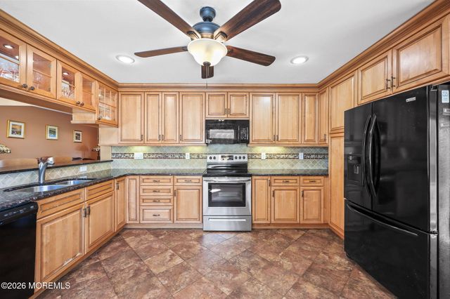 13 Tara Lin Drive, Hazlet, NJ 07730