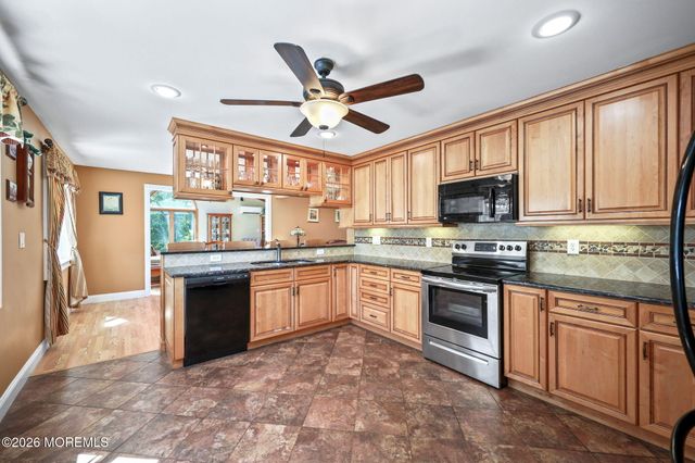 13 Tara Lin Drive, Hazlet, NJ 07730