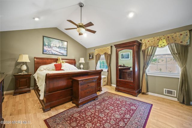 13 Tara Lin Drive, Hazlet, NJ 07730