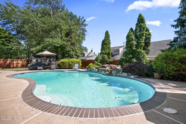 13 Tara Lin Drive, Hazlet, NJ 07730